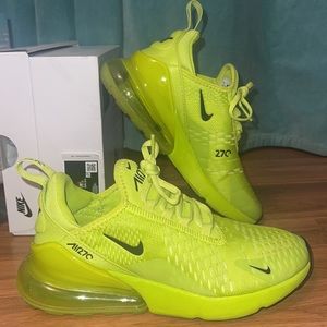 Women’s Nike Air Max 270 💚 Atomic Green Size 6
